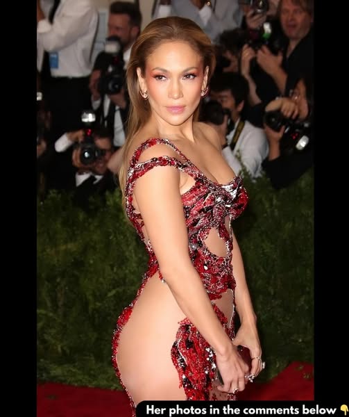 “The Star Has Gained Weight”: J.Lo Showed Off Her Folds Of Fat In Skinny Leggings!