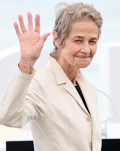 Charlotte Rampling stuns at 78 without plastic surgery